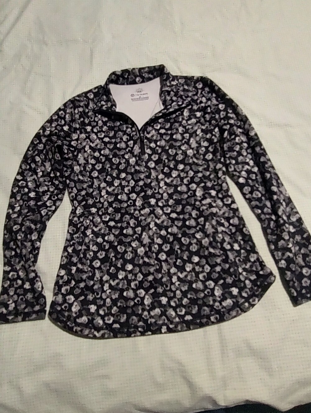 Women's Black & White Floral Quarter-Zip Pullover